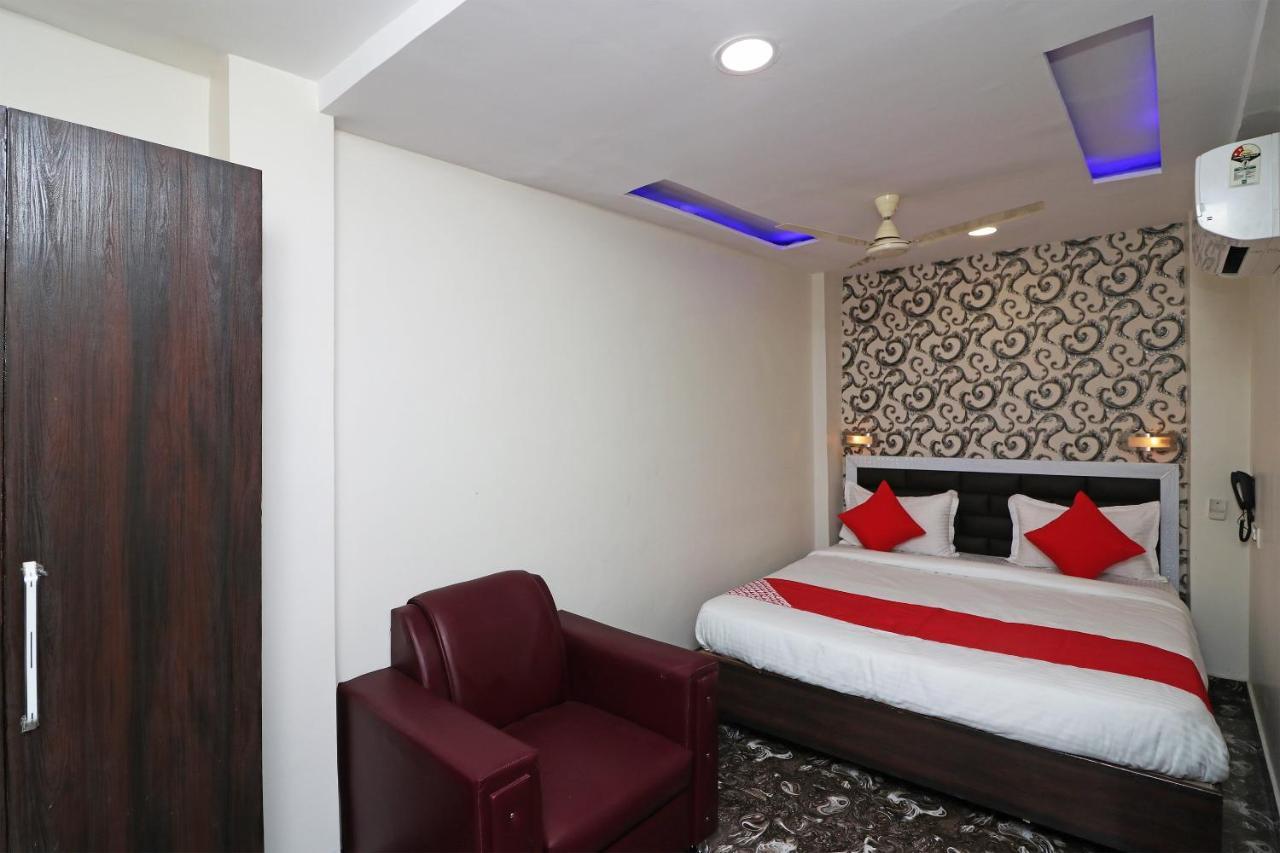 Oyo Hotel Prerna Rāipur Esterno foto
